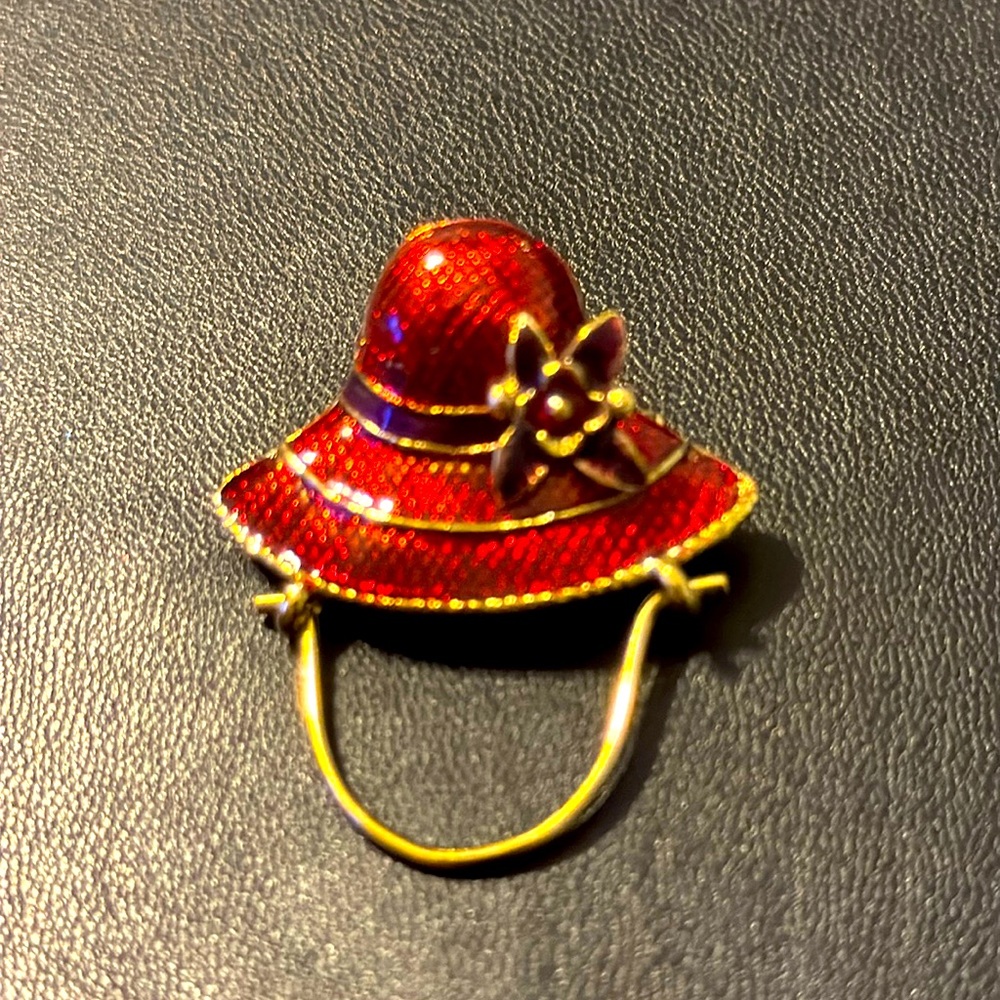 💙Red Hat Society Vintage Enamel Golden Brooch Pin w/glasses holder